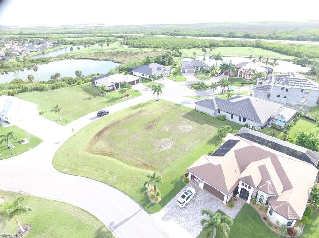 ROYAL TEE COUNTRY CLUB ESTATES - Land