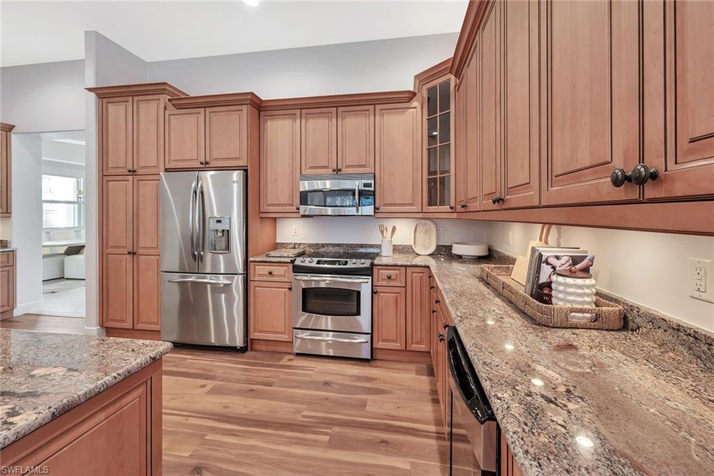 TIERRA LAGO - Residential