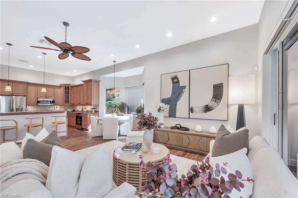 TIERRA LAGO - Residential