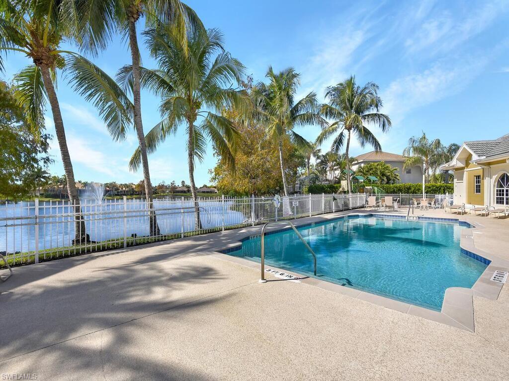 COLONY LAKES - Residential