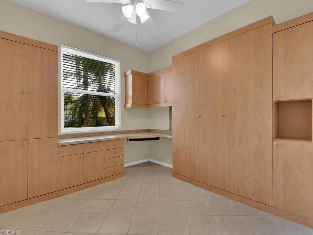 COLONY LAKES - Residential