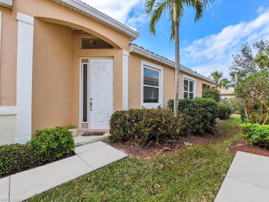 COLONY LAKES - Residential