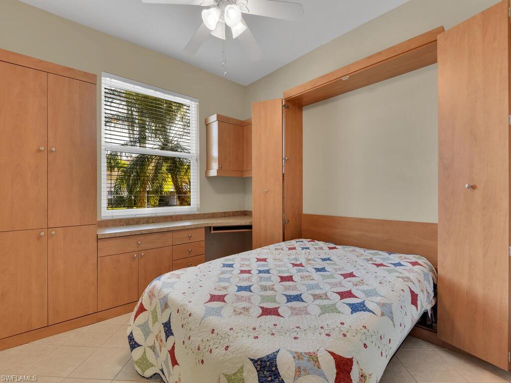 COLONY LAKES - Residential