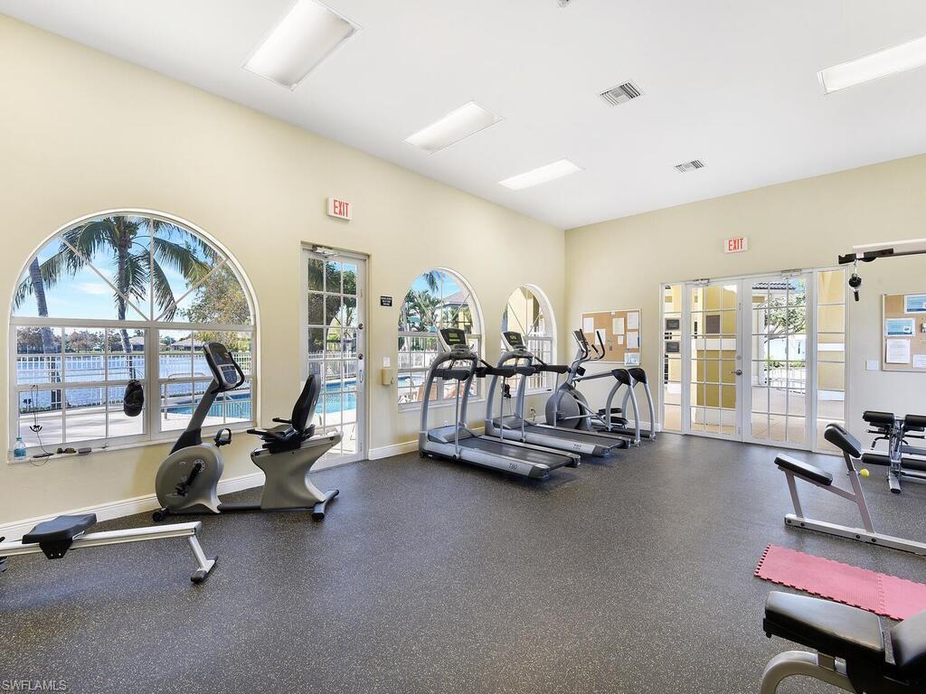 COLONY LAKES - Residential