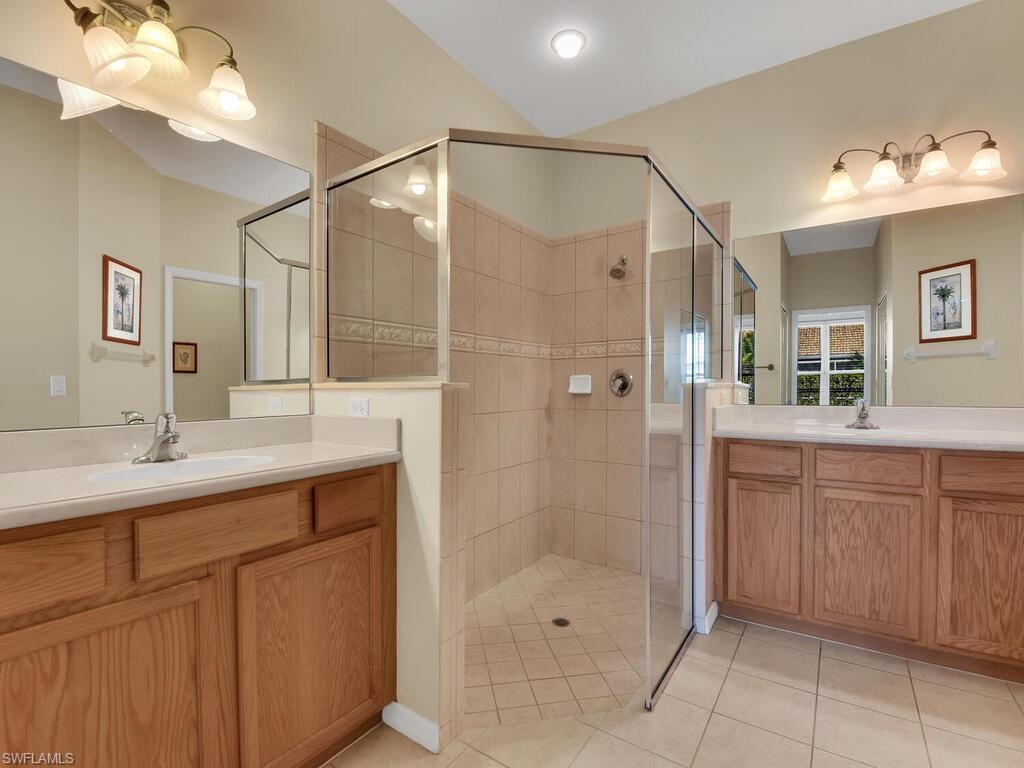 COLONY LAKES - Residential