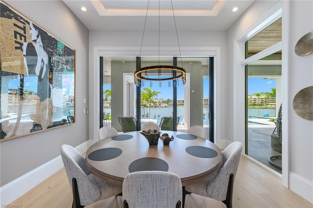 MOORINGS - Residential