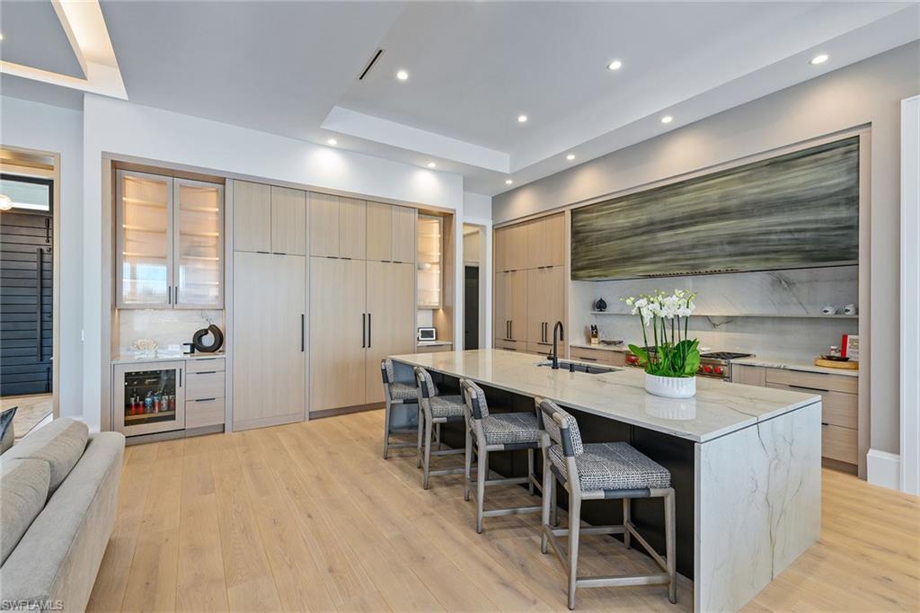 MOORINGS - Residential