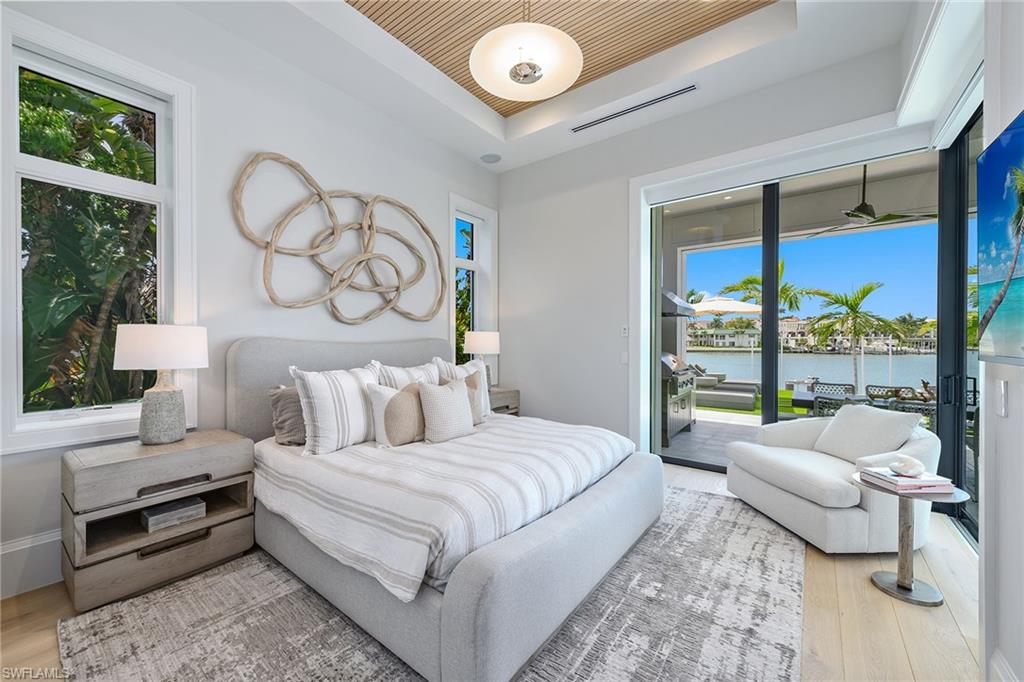 MOORINGS - Residential