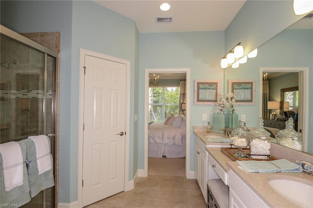 LUCAYA - Residential