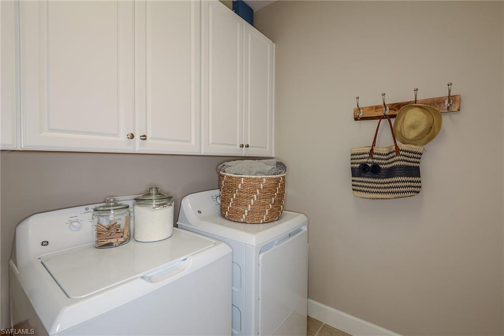 LUCAYA - Residential