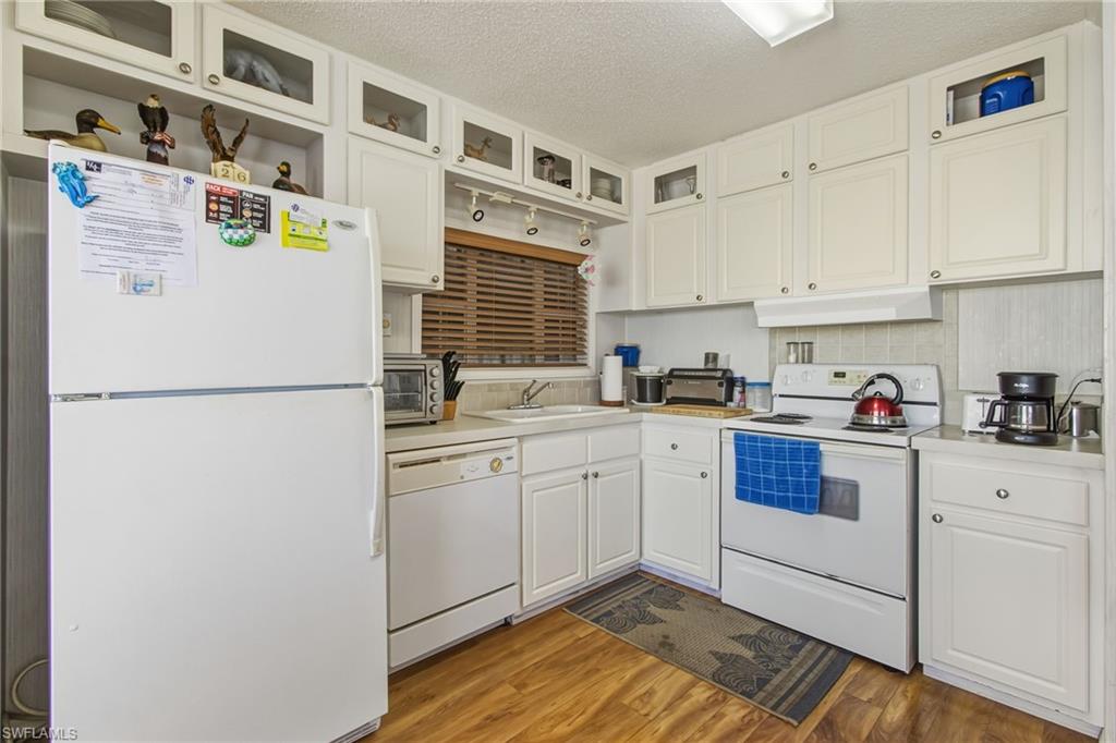 CHERRY ESTATES - Residential