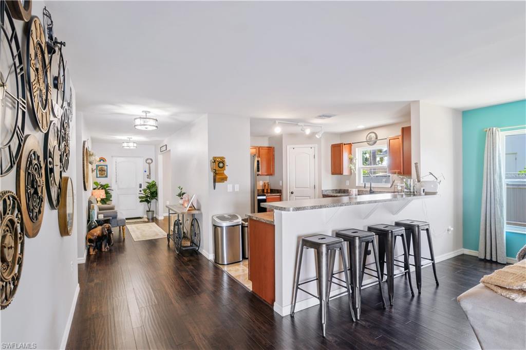 420 SE 13th CT