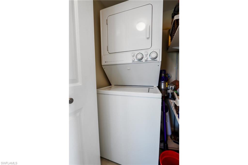 BAREFOOT PELICAN - Residential Lease