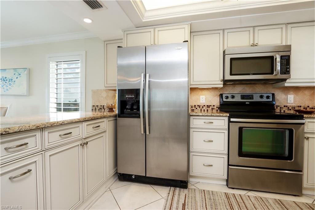 BAREFOOT PELICAN - Residential Lease