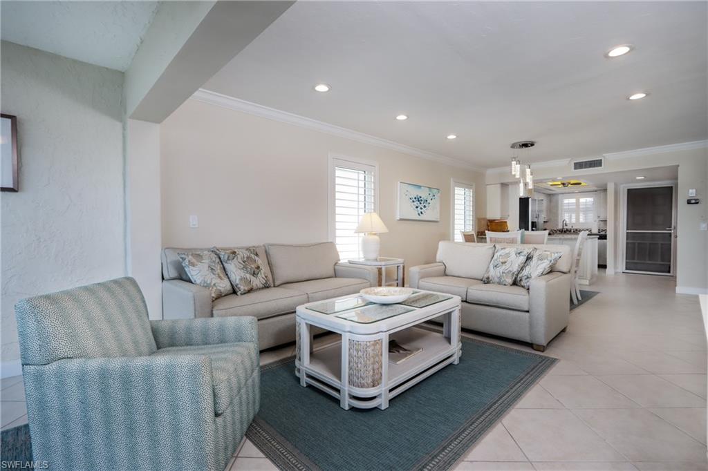 BAREFOOT PELICAN - Residential Lease