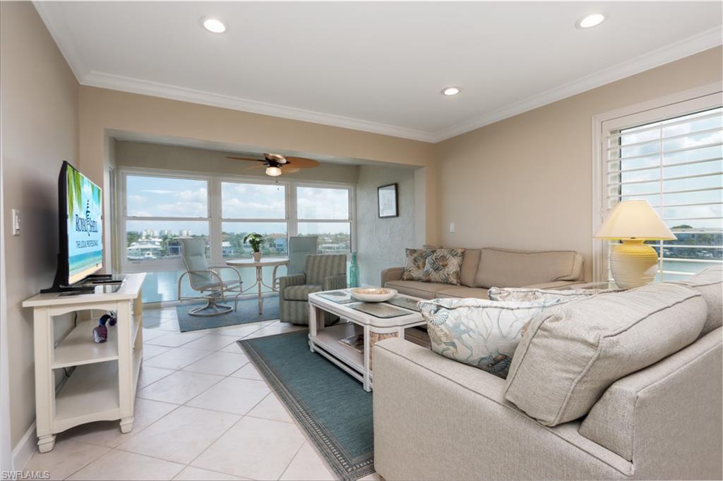 BAREFOOT PELICAN - Residential Lease