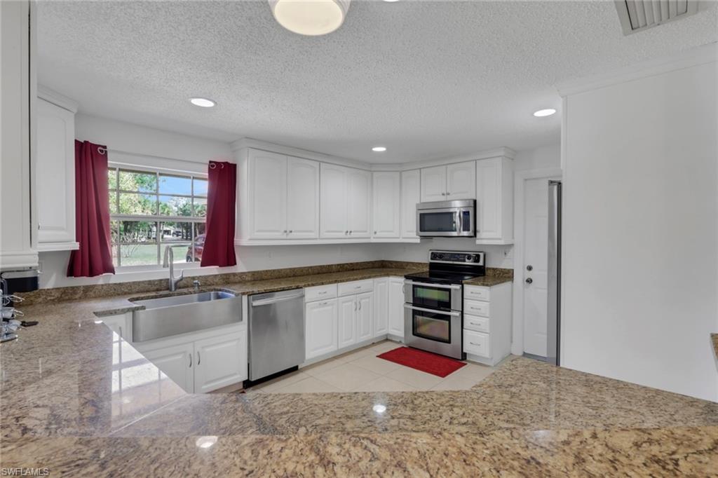 GOLDEN GATE ESTATES - Residential