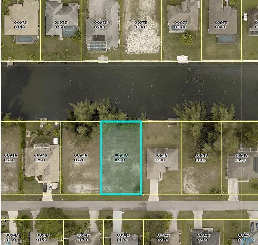 Build your dream home on this waterfront lot with city water and sewer with all assessments paid in full. Nice 120 foot
wide canal located in an area close to all shopping, services and schools. Priced aggressively for a quick sale!