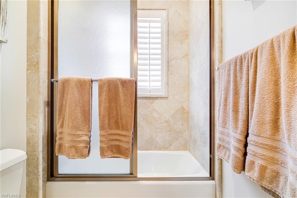 RIVERBROOKE - Residential