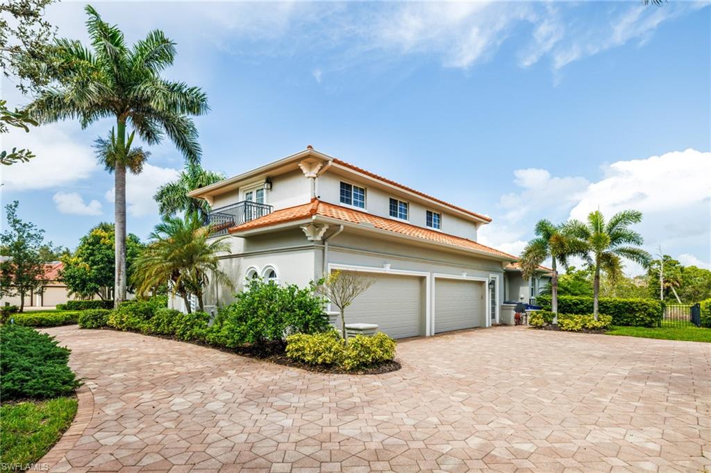 RIVERBROOKE - Residential