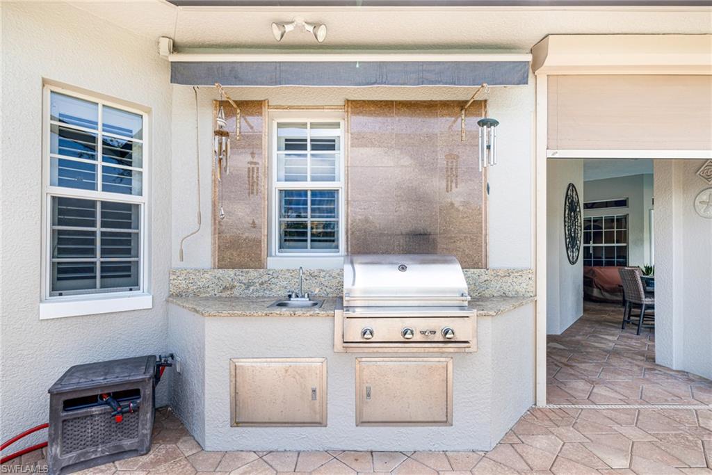 RIVERBROOKE - Residential