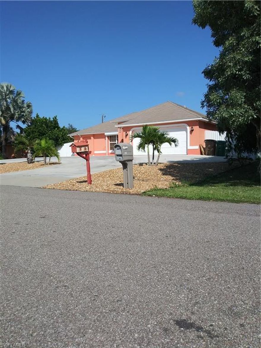 !!! New pool heater, New Hot water heater A/C is less than two year!!! ALL ASSESSMENTS ARE PAID IN FULL!!!  BEAUTIFUL POOL HOME CIRCULAR DRIVEWAY, FENCE, SECURITY SYSTEM OF CAMERAS IN COLORS, ALL WINDOWS AND LANAI IT HAS ELECTRICS HURRICANE SHUTTERS AS WELL ARE MANUAL TOO, PERFECT POOL AREA FOR ALL YOUR FAMILY AND BBQ, OPEN CONCEPT FLOOR PLAN, CERAMIC TILE THROUGHOUT HOUSE, STAINLESS STEEL APPLIANCES , CITY WATER, CITY SEWER, PLEASE SCHEDULE YOUR APPOINTMENT