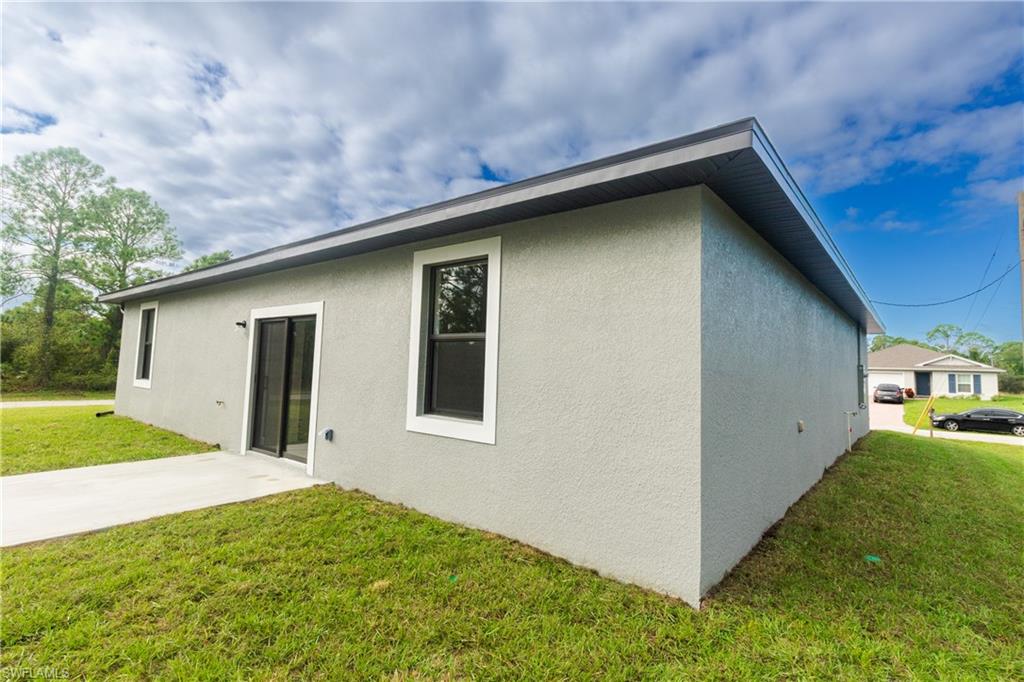 PORT LABELLE - Residential Lease