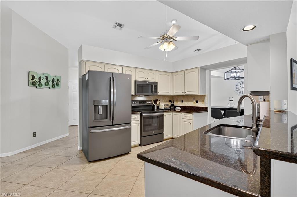 BRIARWOOD - Residential Lease