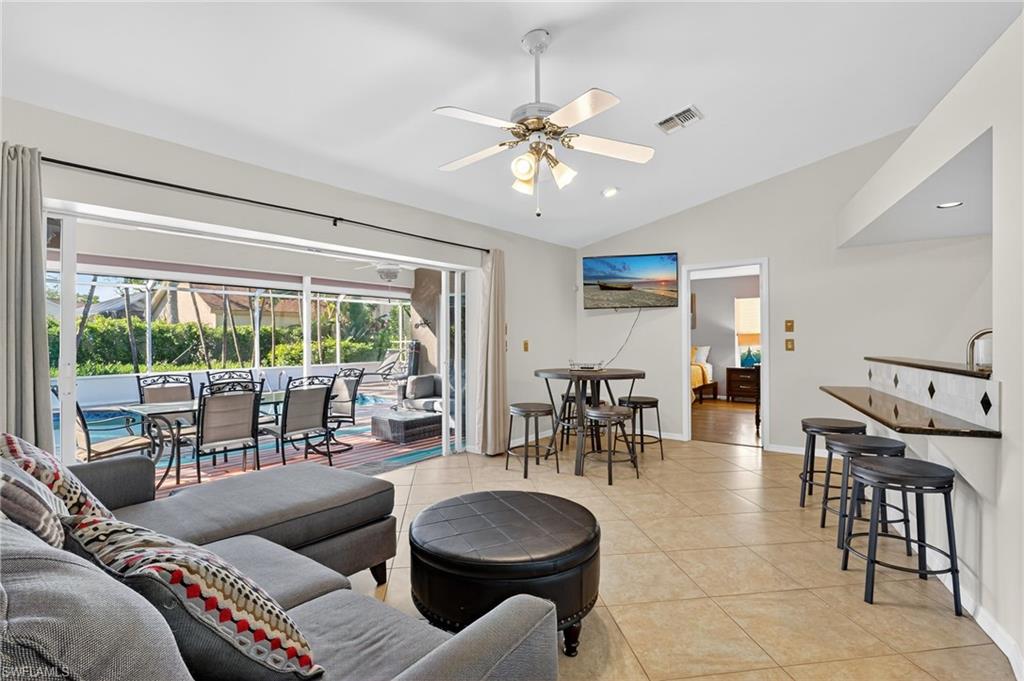 BRIARWOOD - Residential Lease