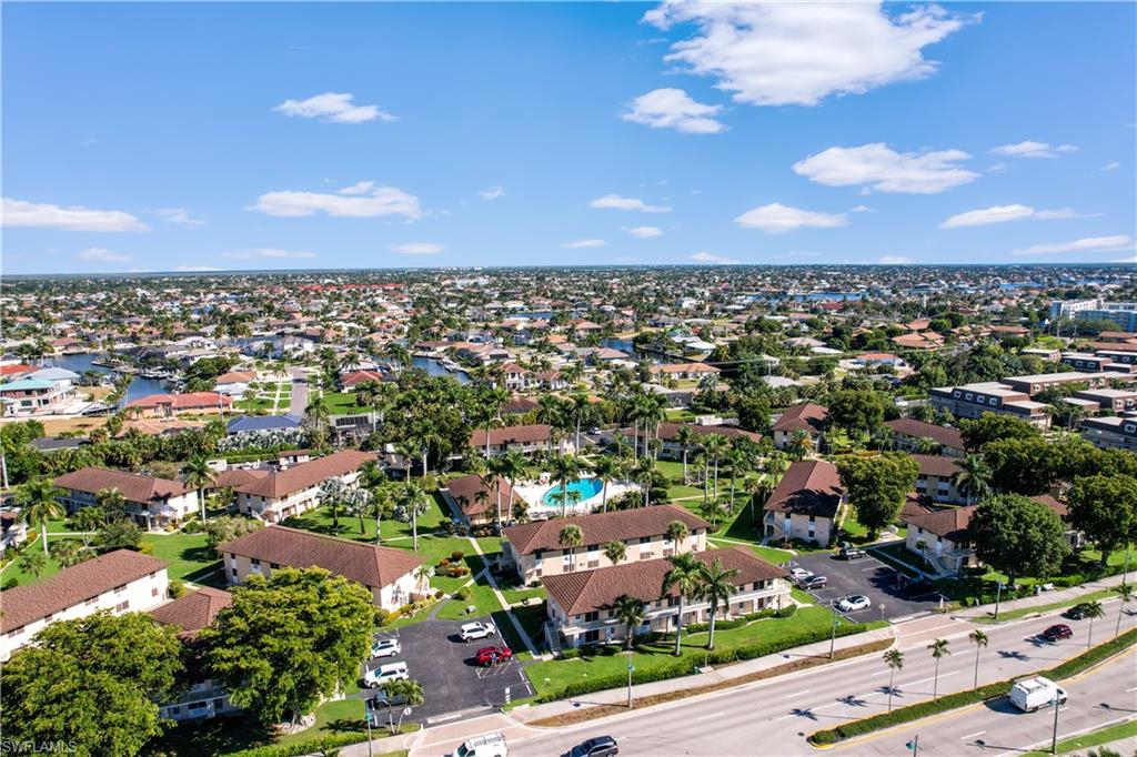 AQUARIUS APTS OF MARCO ISLAND - Residential