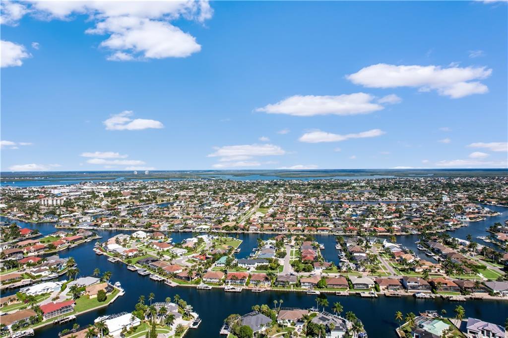 AQUARIUS APTS OF MARCO ISLAND - Residential