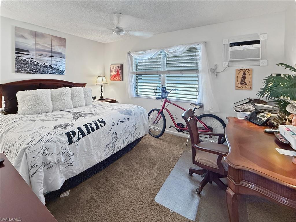 AQUARIUS APTS OF MARCO ISLAND - Residential