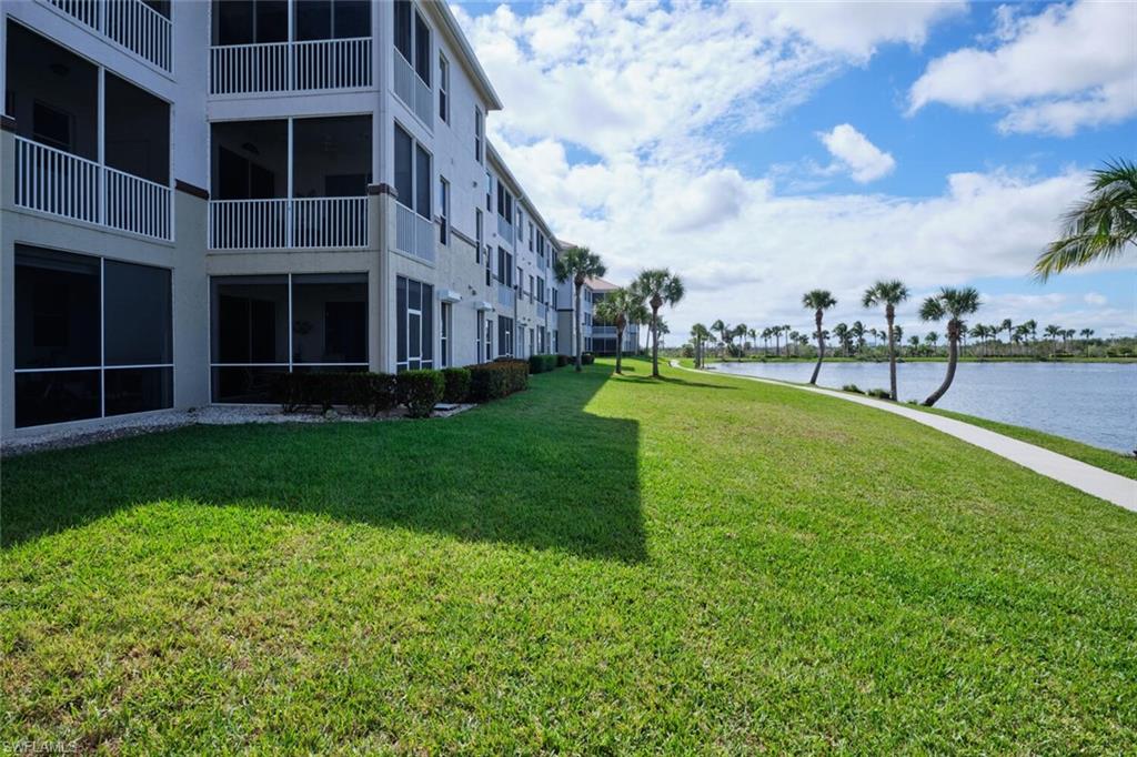 SUTTON WALK - Residential