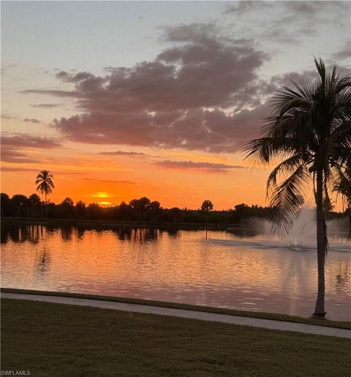 SUTTON WALK - Residential