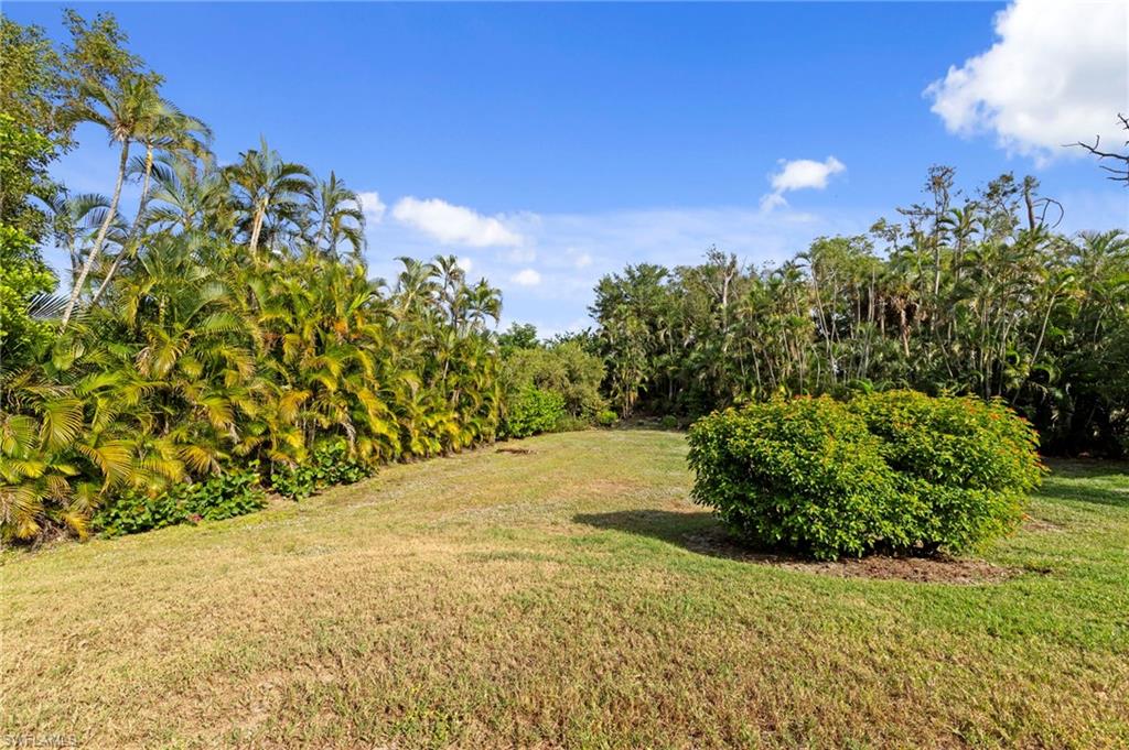 FOREST VILLAS - Residential