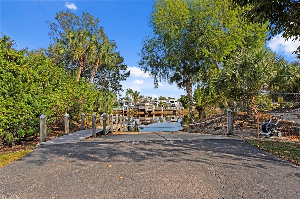 FOREST VILLAS - Residential