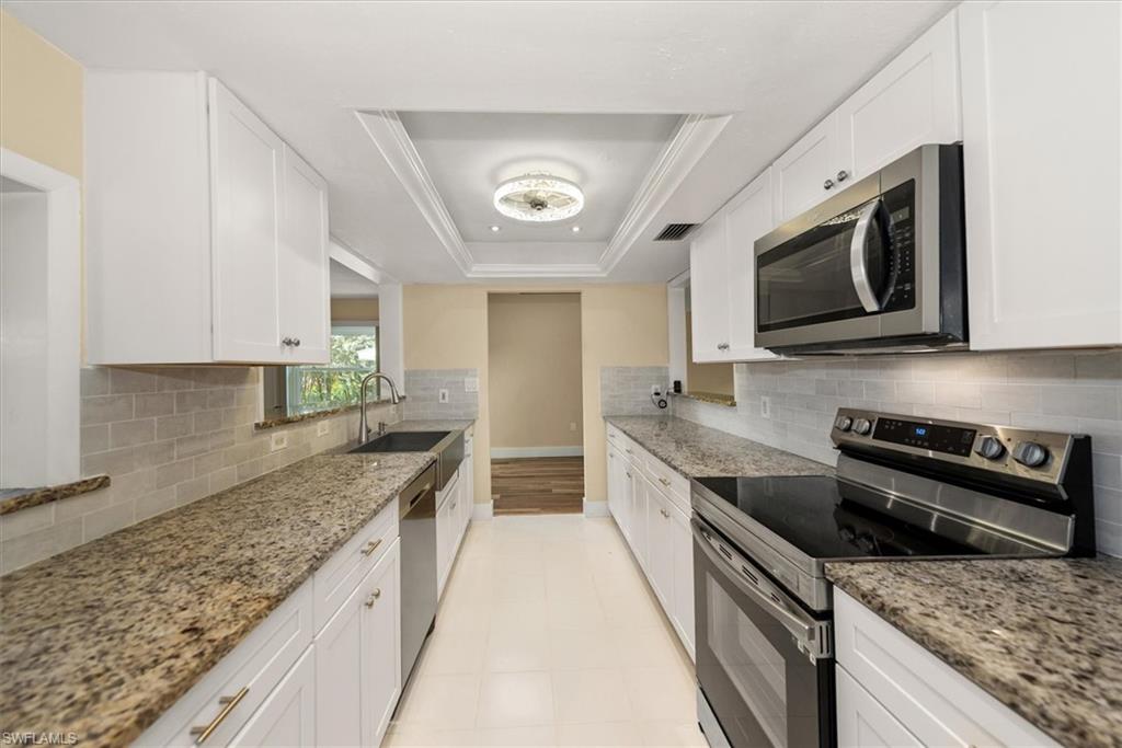 YACHT CLUB COLONY - Residential