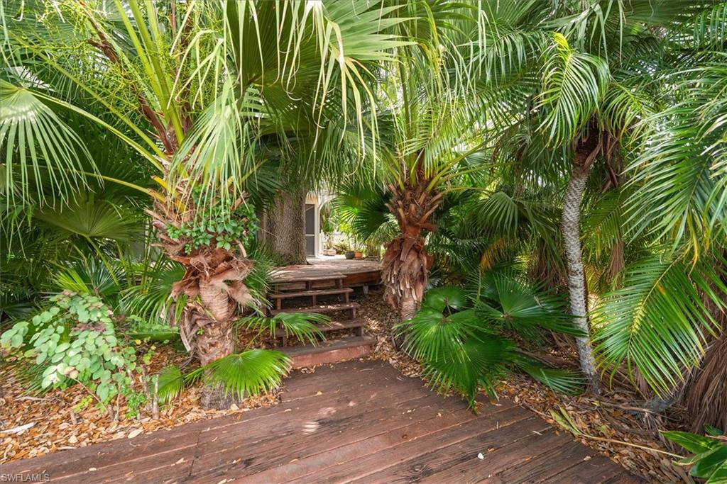 YACHT CLUB COLONY - Residential