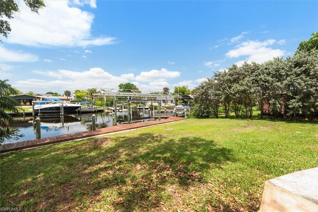 YACHT CLUB COLONY - Residential