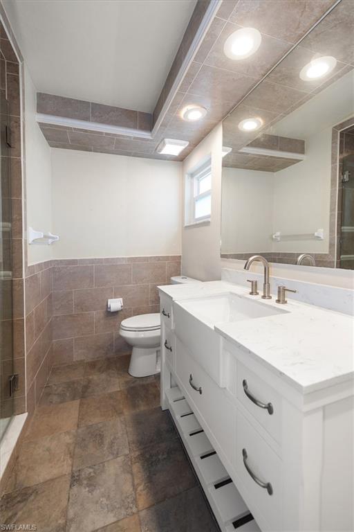 YACHT CLUB COLONY - Residential