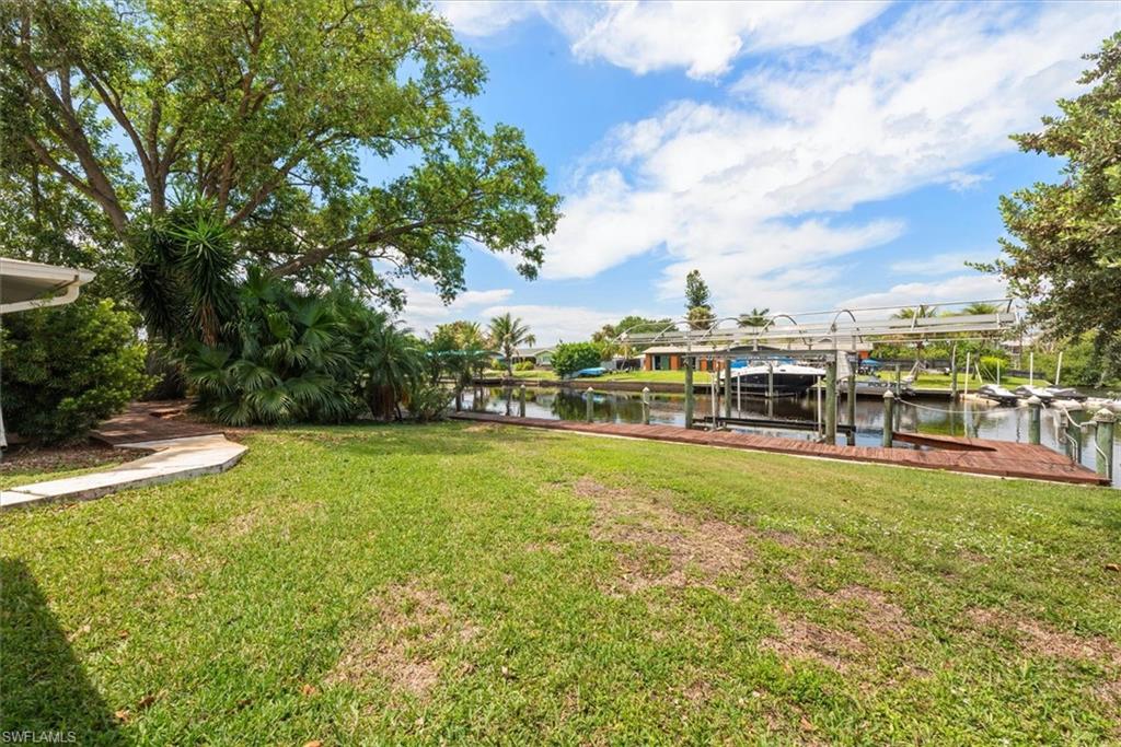 YACHT CLUB COLONY - Residential