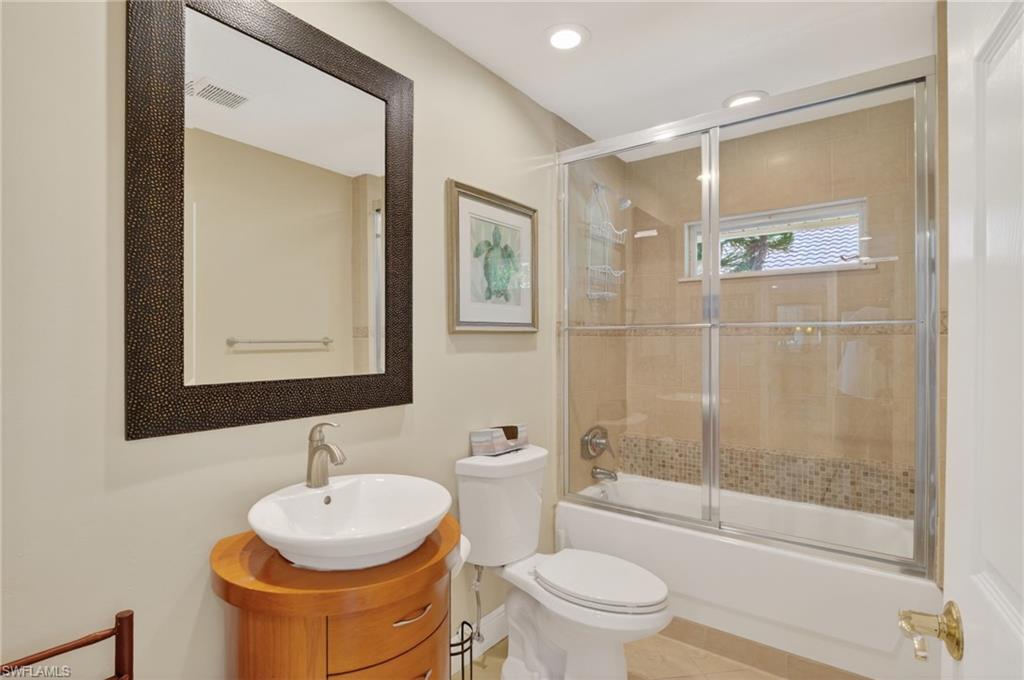 SPANISH WELLS - Residential