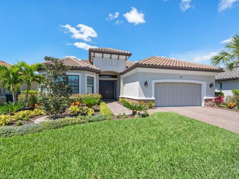 A home in NAPLES