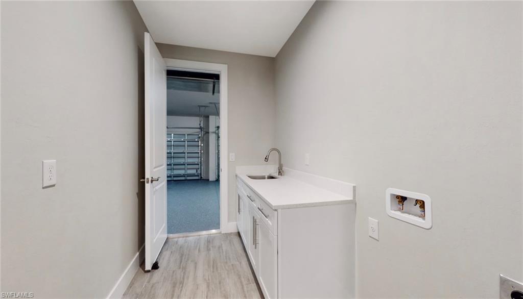 CAPE CORAL - Residential Lease