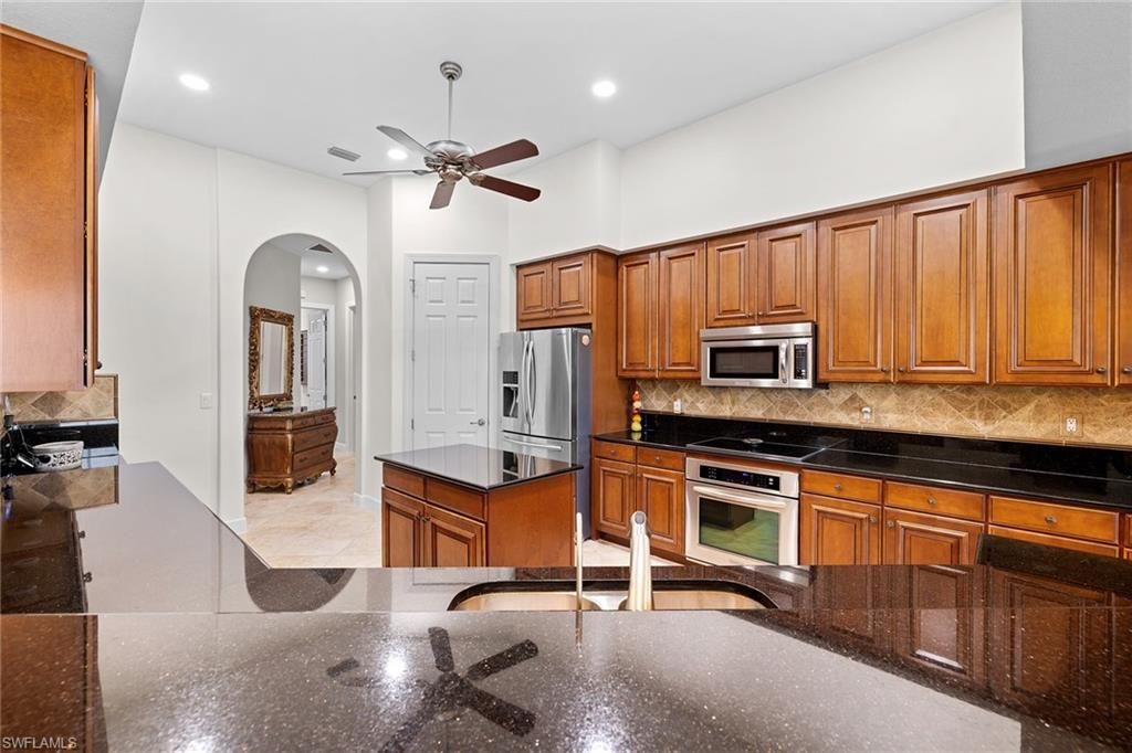 Photo of 12137 Wicklow LN, NAPLES, FL 34120 (MLS # 226005779)