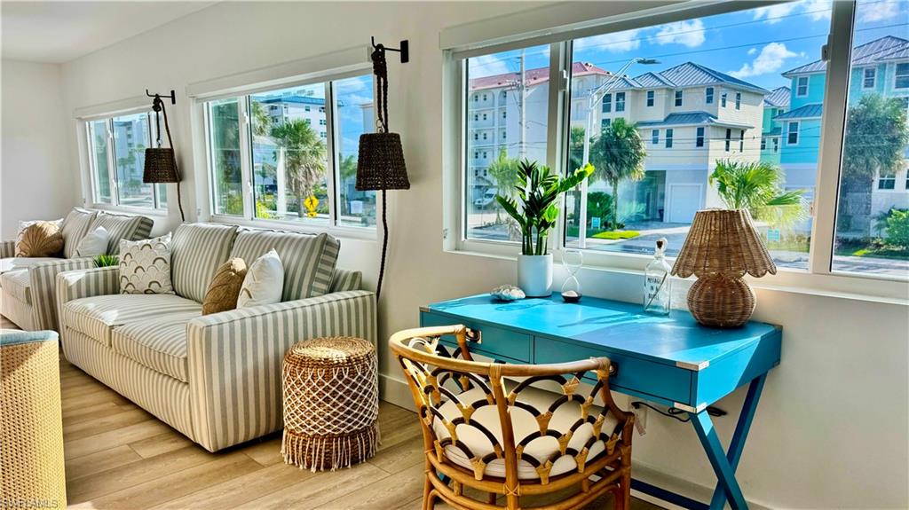 BAYLAND HEIGHTS - Residential Lease