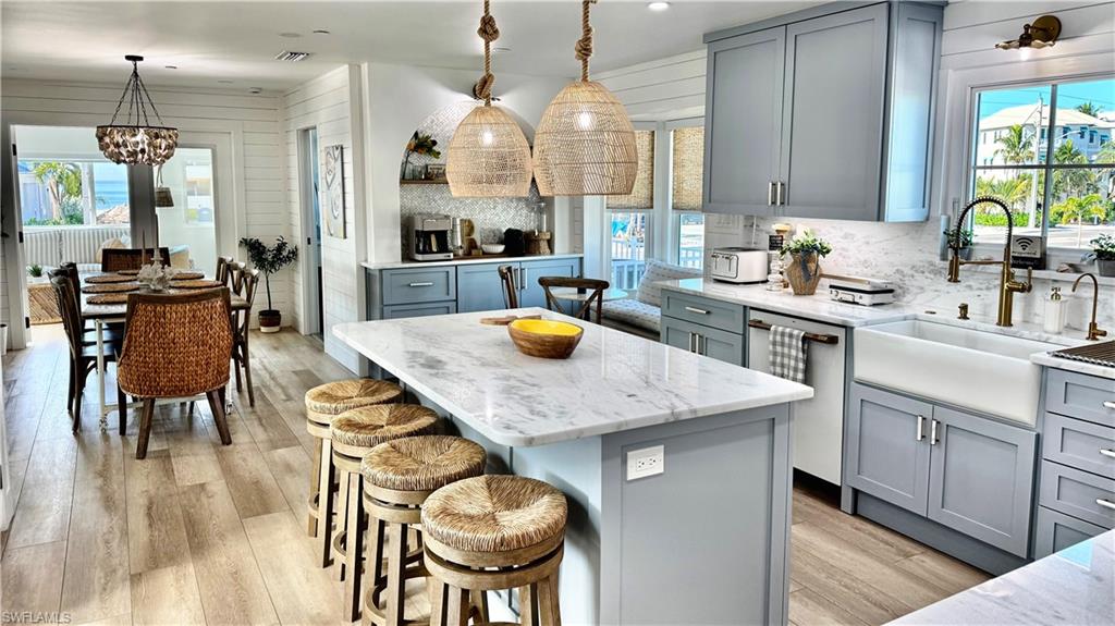 BAYLAND HEIGHTS - Residential Lease