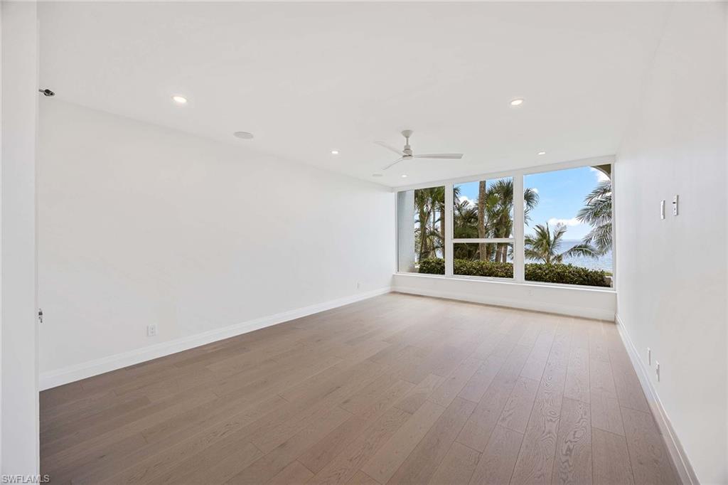 PARK PLAZA - Residential