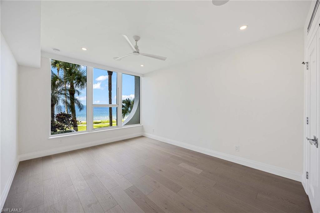 PARK PLAZA - Residential