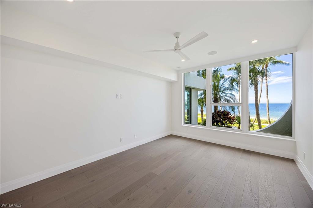 PARK PLAZA - Residential